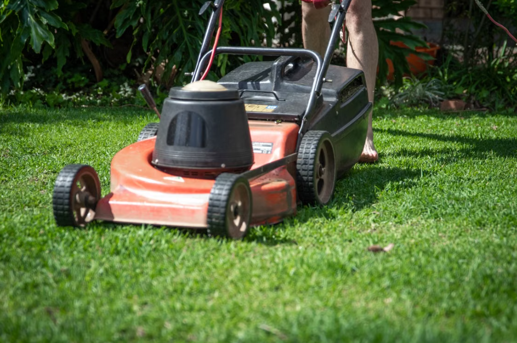 3 One-Stop On-Site Lawn Mowing Service for Home Gardens - Image 1